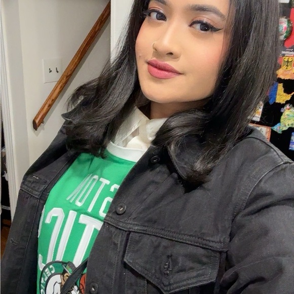 Meet your Posher, Naaz - Picture 2 of 3